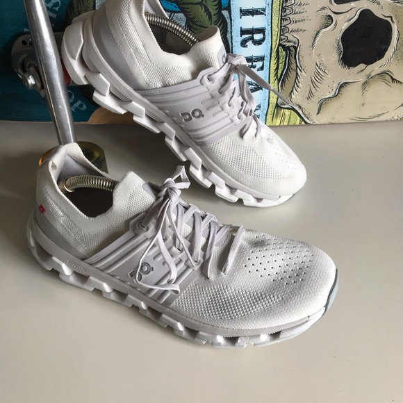 ON Cloudswift 3 running trainers in white women’s Sz 8 - Picture 1 of 13